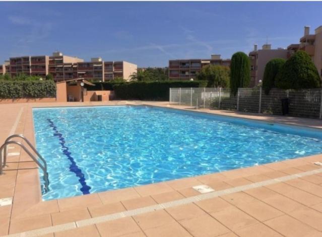 Appartement Paisible Avec Vue Panoramique Mer Et Acces Direct Plage 博尔马斯·莱斯·米默萨斯 外观 照片